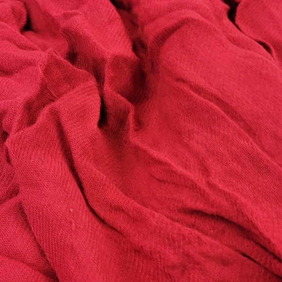 60 x 28 Red Fringe Scarf - Picture 3 of 3